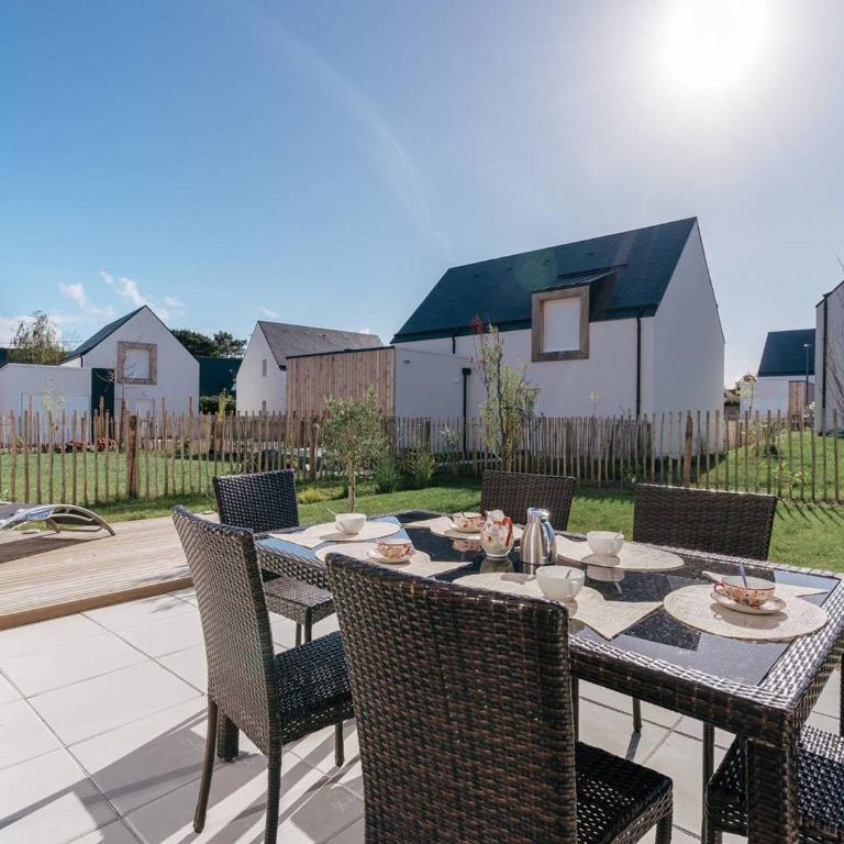Carnac : Maison 4 pièces avec Wifi et Parking, 8 personnes - FR-1-477-197 - Villa - 11