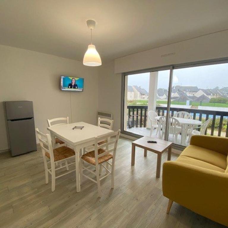 Appartement 3 pièces rénové avec piscine à Quiberon - Balcon, parking, proche plage - FR-1-478-207 - Apartment - 1