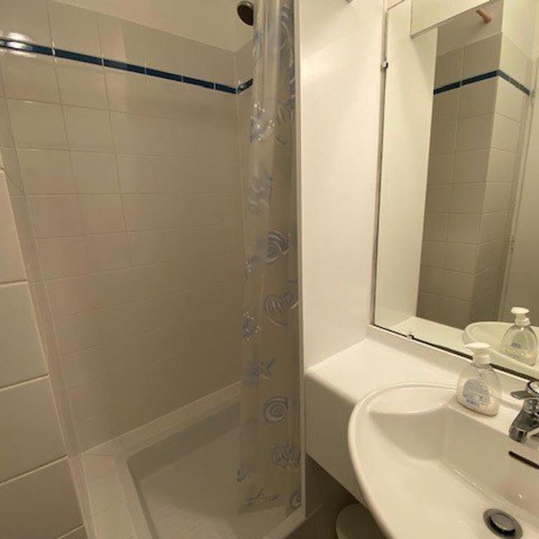 Appartement 3 pièces rénové avec piscine à Quiberon - Balcon, parking, proche plage - FR-1-478-207 - Apartment - 8