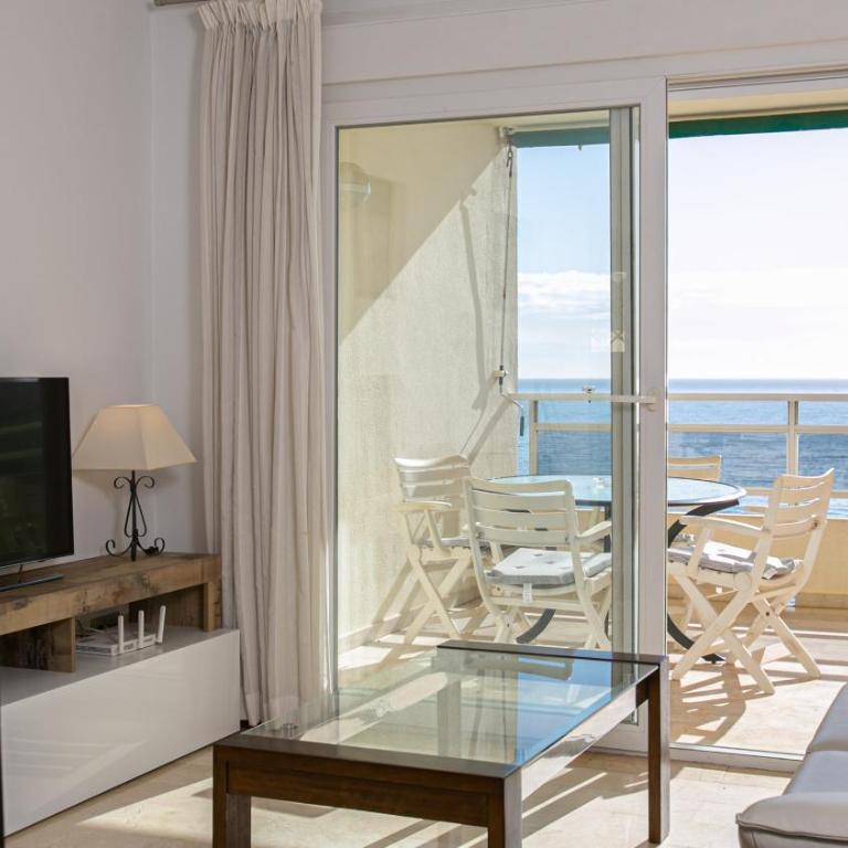 Front sea view apartment on Marbella's beach promenade - Two-Bedroom Apartment - 22