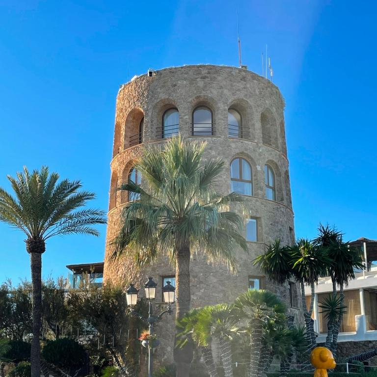 Front sea view apartment on Marbella's beach promenade - Two-Bedroom Apartment - 37