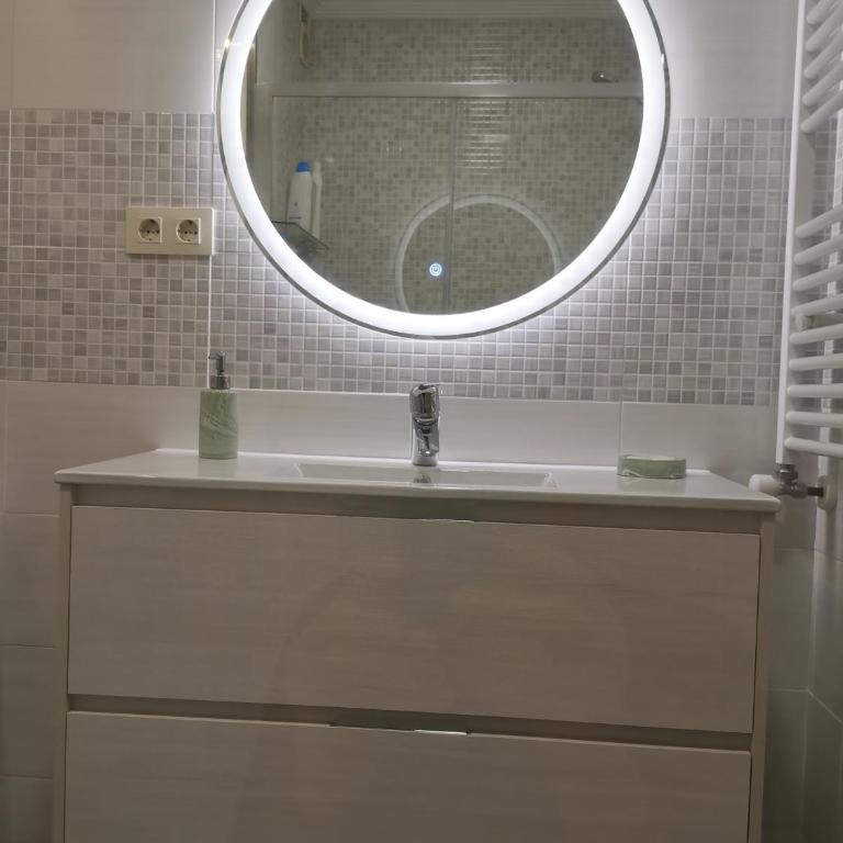 Apartamento Cómodo y Céntrico - Apartamento Estándar - 7