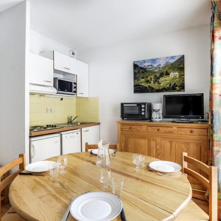 Appartement cosy à Cauterets, 4 pers, balcon, proche centre et télécabine - FR-1-401-111 - Apartment (4 Adults) - 7