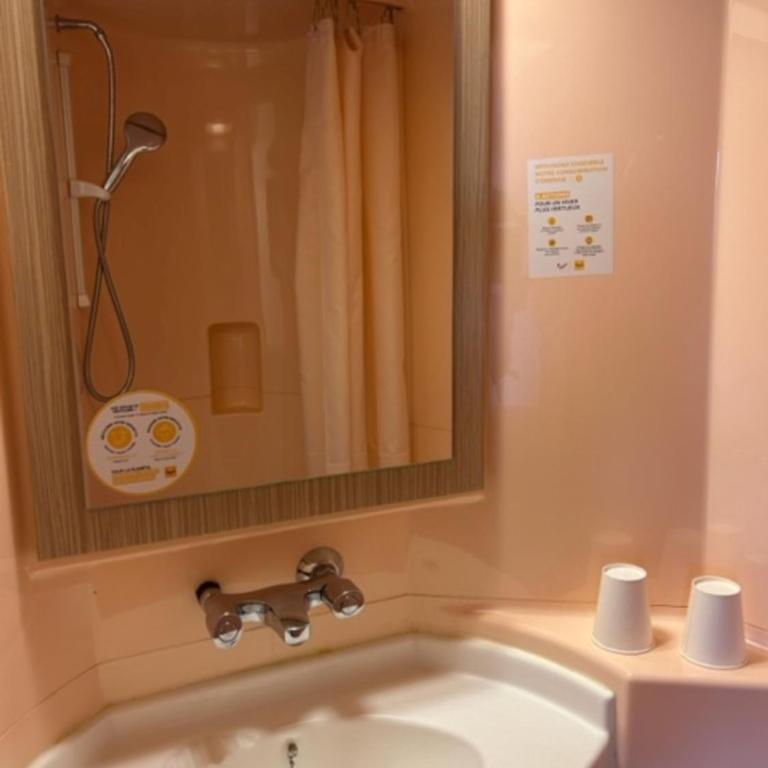Premiere Classe Blois Nord - Chambre Double - 5