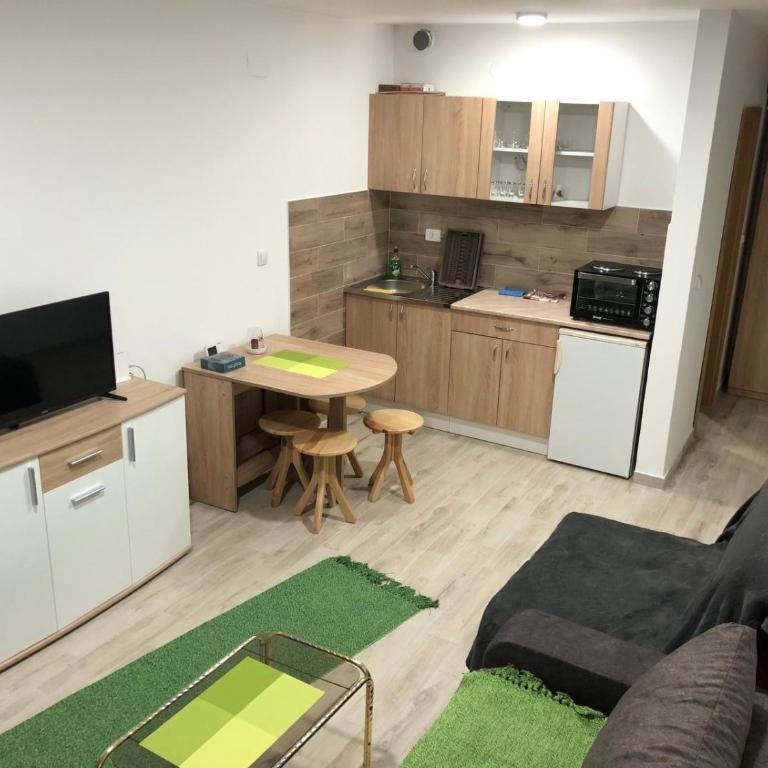 Apartman ‘Nedeljković’ Planinski mir - One-Bedroom Apartment - 1