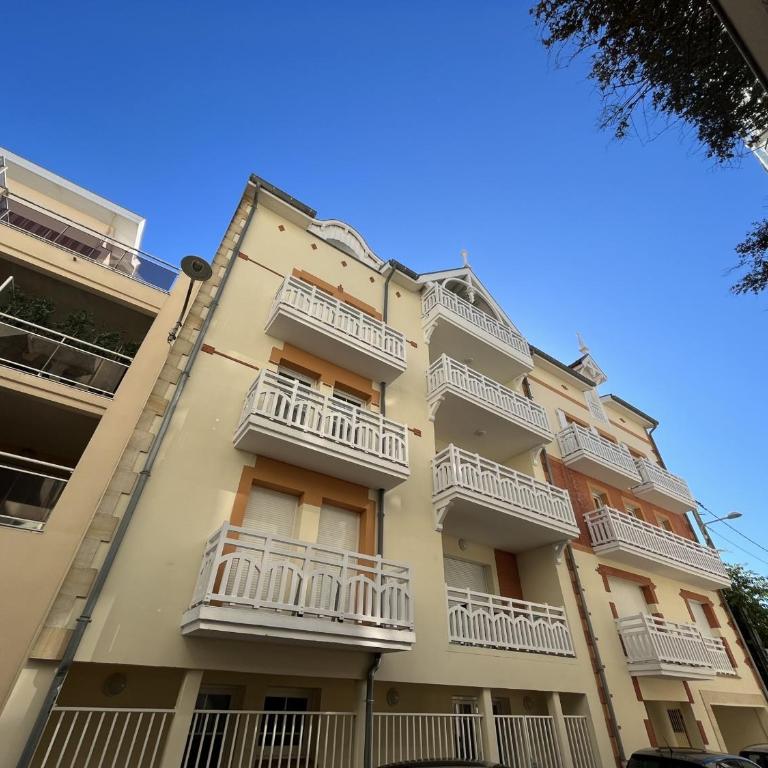 Confortable T3 au centre d'Arcachon, près de la plage, PKG sécurisé, WiFi, tout à pied - FR-1-374-192 - Appartement - 12