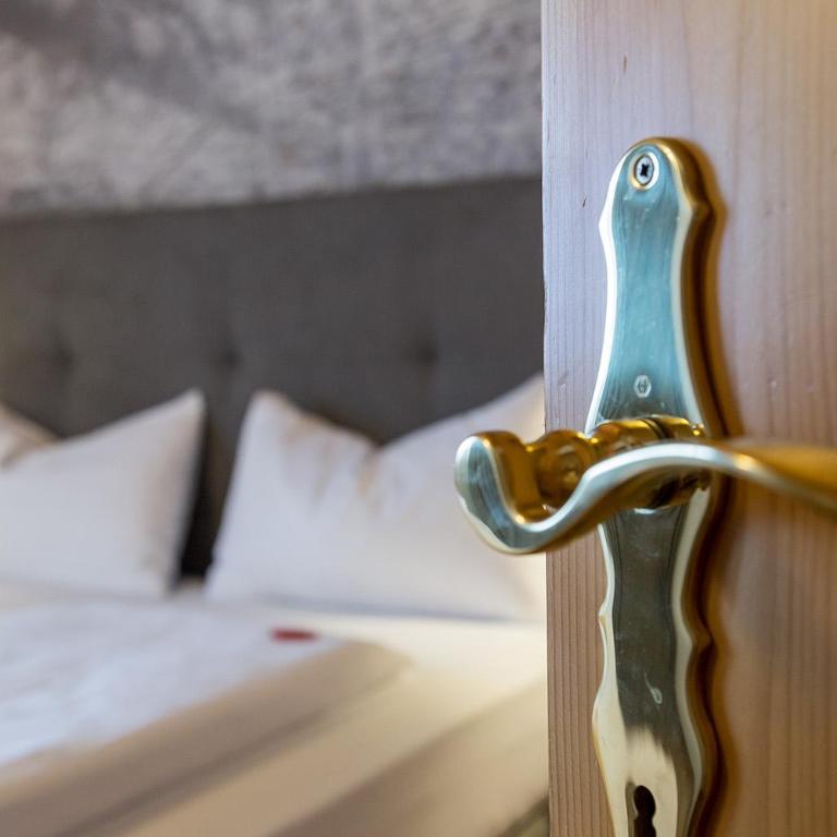 Eden Apartments - One-Bedroom Apartment with Balcony - 8