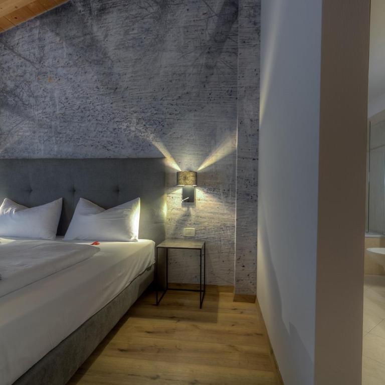 Eden Apartments - One-Bedroom Apartment with Balcony - 6