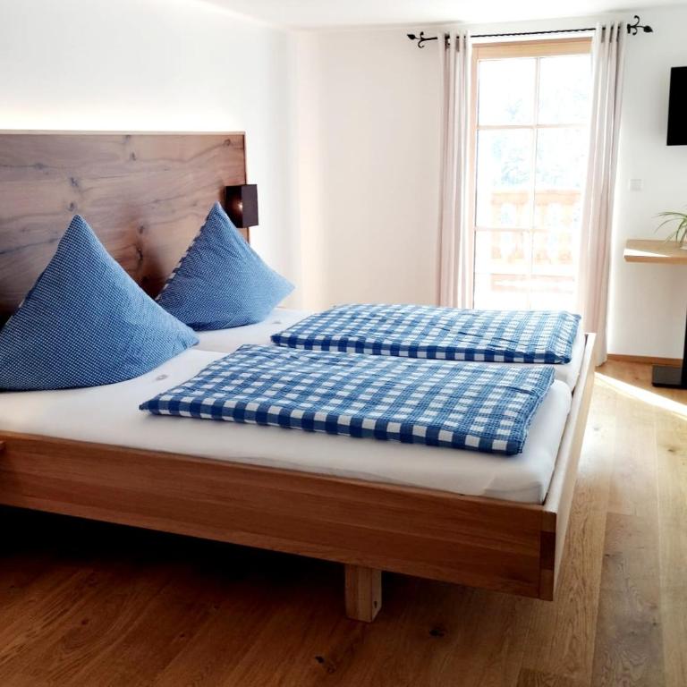 Berggasthof Bichlersee - Doppelzimmer mit Seeblick - 5
