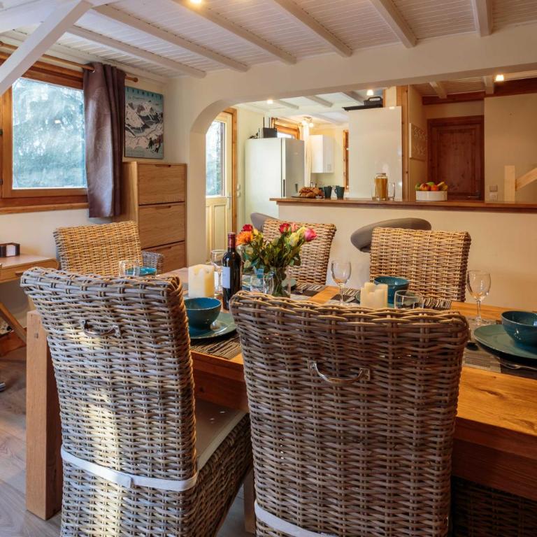 Chalet des Favrands - Three-Bedroom Chalet - 13