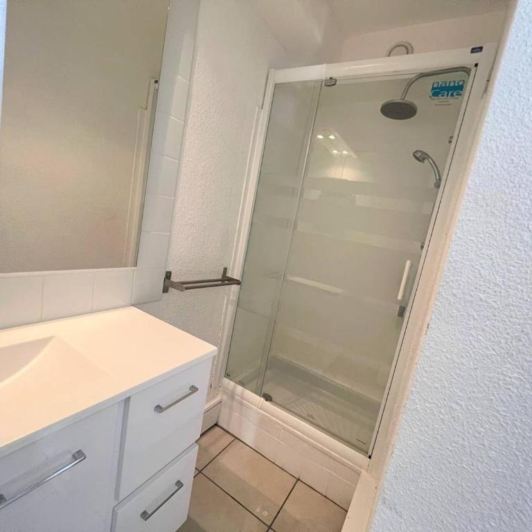 T2 RDC avec Terrasse Sud, 4 Pers, Parking - FR-1-307-187 - Apartment - 2