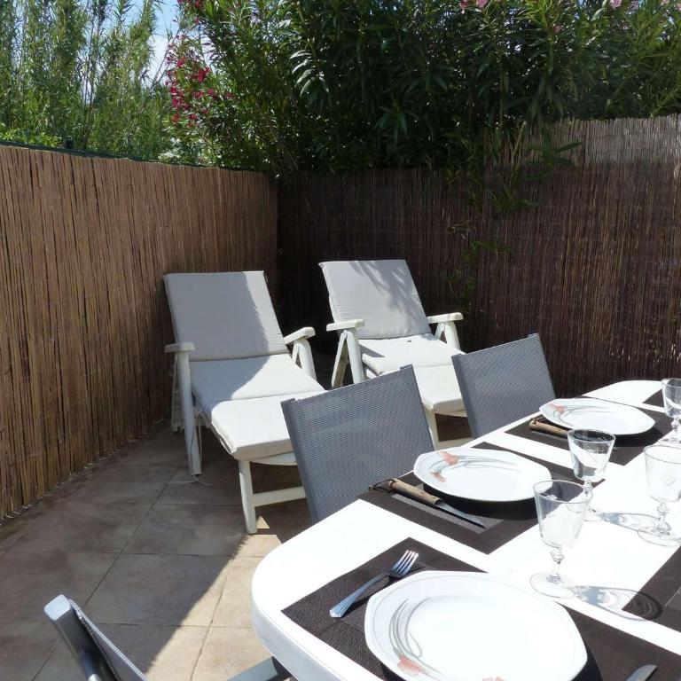 Mazet climatisé avec terrasse au Lavandou - FR-1-308-78 - Maison de Vacances (4 Adultes) - 4
