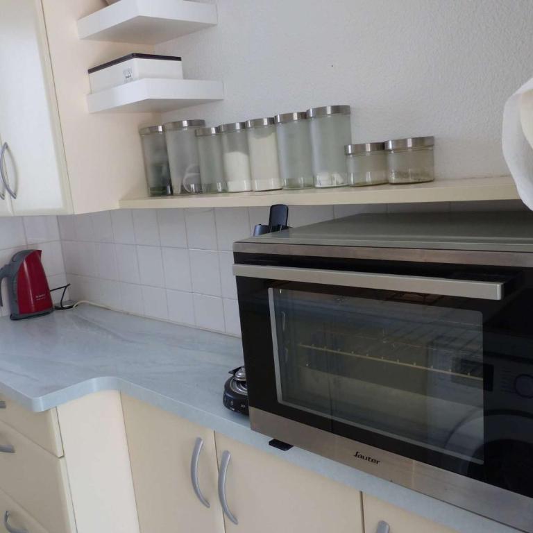 Mazet climatisé avec terrasse au Lavandou - FR-1-308-78 - Maison de Vacances (4 Adultes) - 12