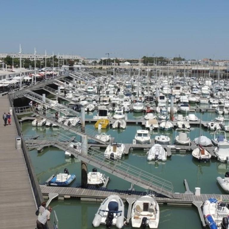 Appartement T3 en centre-ville avec terrasse et parking privé à Royan - FR-1-71-90 - Apartment (4 Adults) - 11