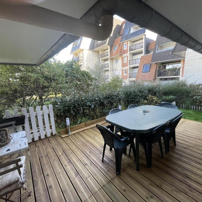 Appartement 3 pièces avec jardinet, 6 personnes, internet, proche Grand Hôtel de Cabourg - FR-1-487-308 - Appartement (6 Adultes) - 2