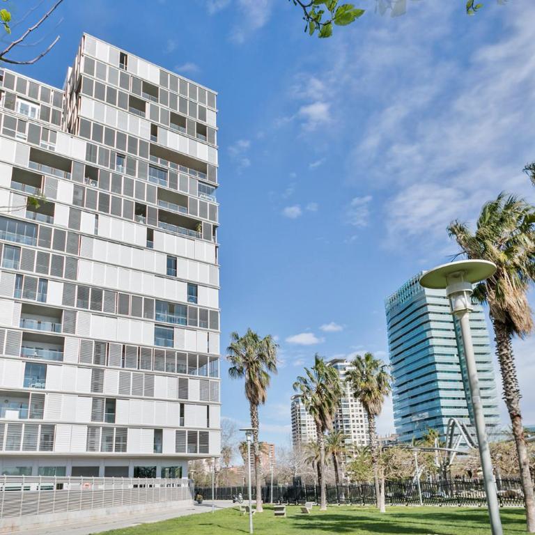 Alcam Llum Deluxe - Three-Bedroom Apartment - 2