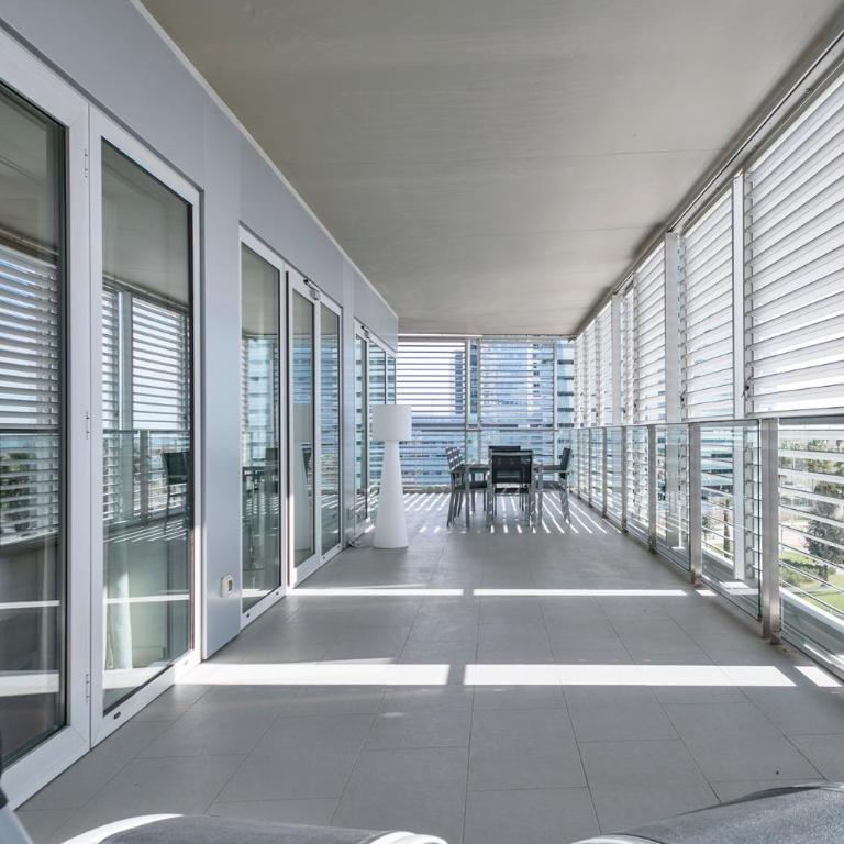 Alcam Llum Deluxe - Three-Bedroom Apartment - 8