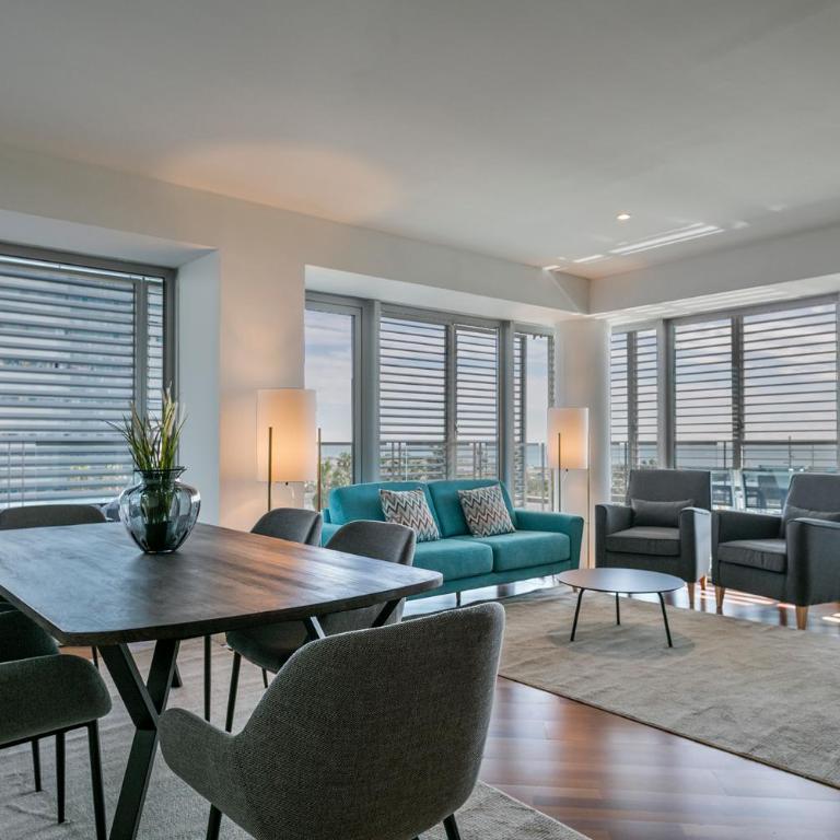 Alcam Llum Deluxe - Three-Bedroom Apartment - 18