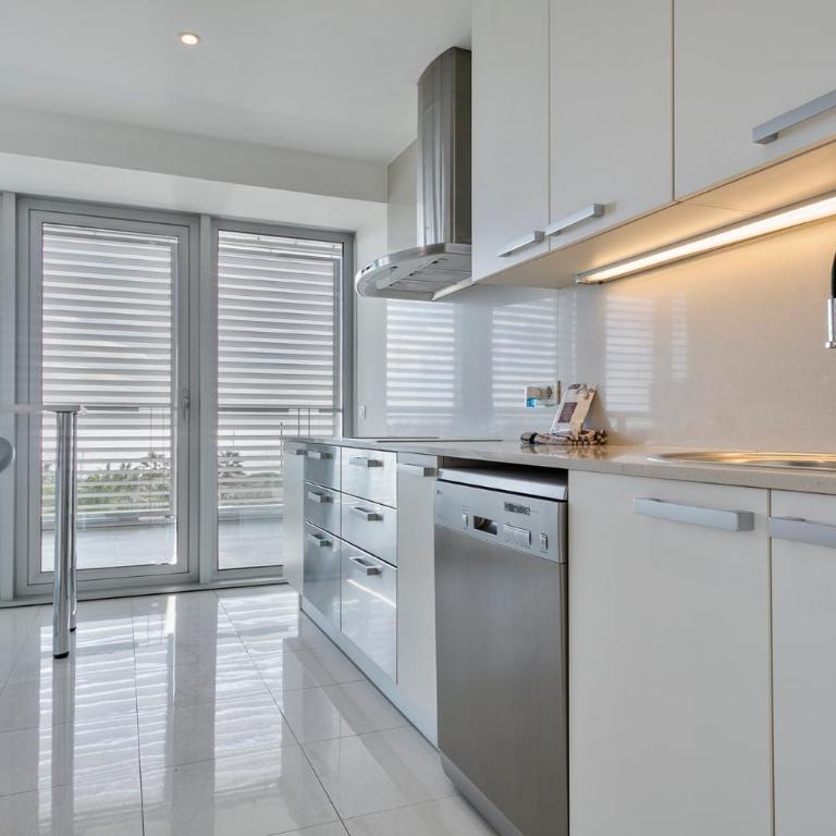 Alcam Llum Deluxe - Three-Bedroom Apartment - 19