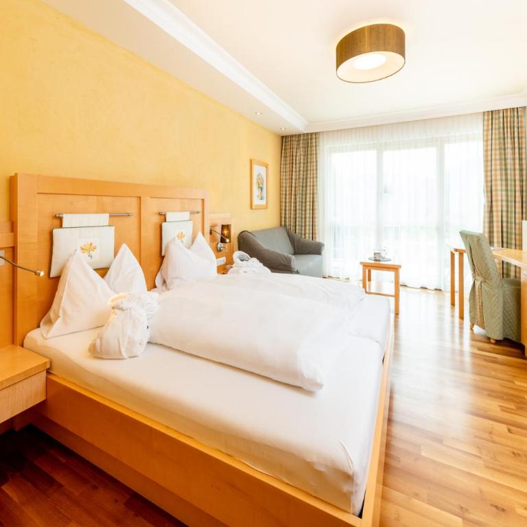 Übergossene Alm Resort - Superior Double Room - 5