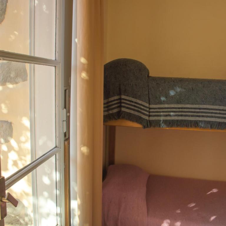 Alamo Hostel & Suites - Habitación Doble con balcón - 2 camas - 4