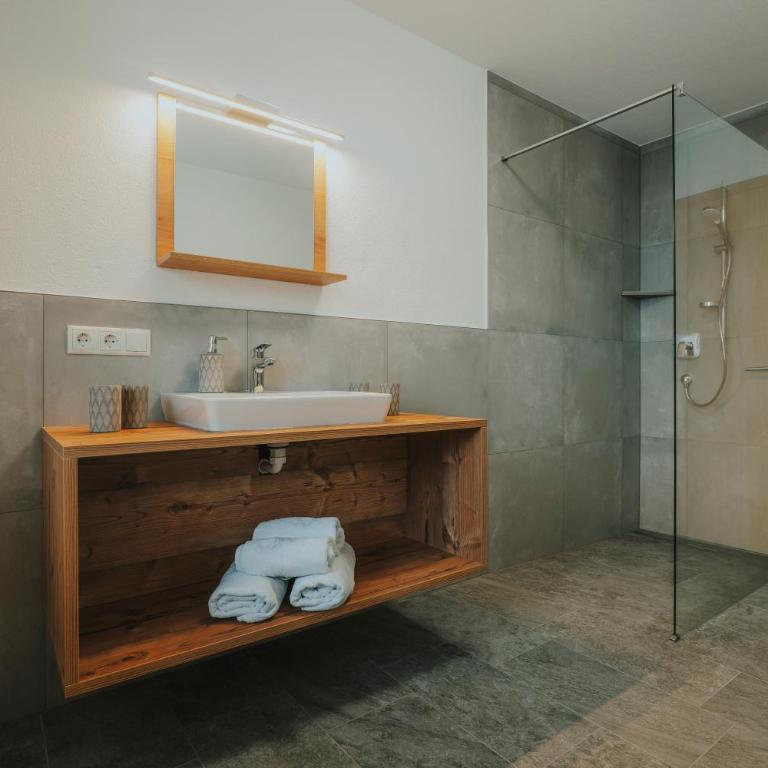 Gästehaus Eder - Two-Bedroom Apartment - 2