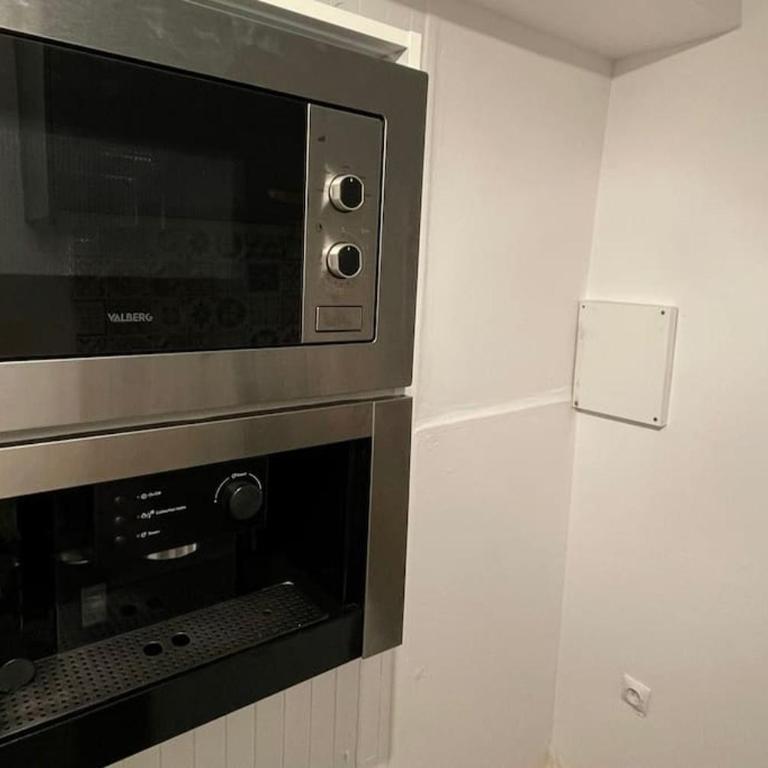Charmant studio 2 pièces - Appartement 1 Chambre - 12