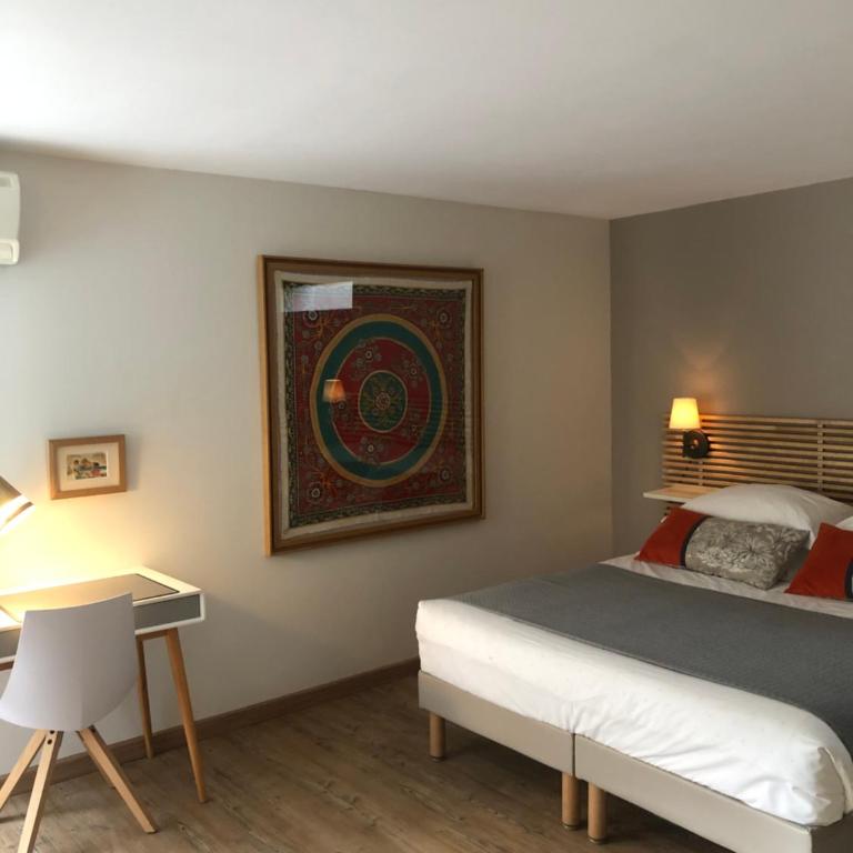 Couette et Café - Chambre Double avec Salle de Bains Privative - 3