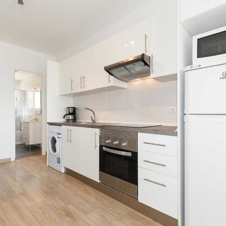 UHC Acacias Apartments - Two-Bedroom Apartment - 7