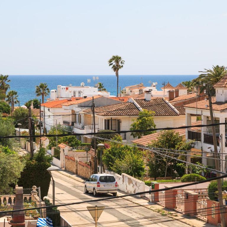 UHC Acacias Apartments - Two-Bedroom Apartment - 15