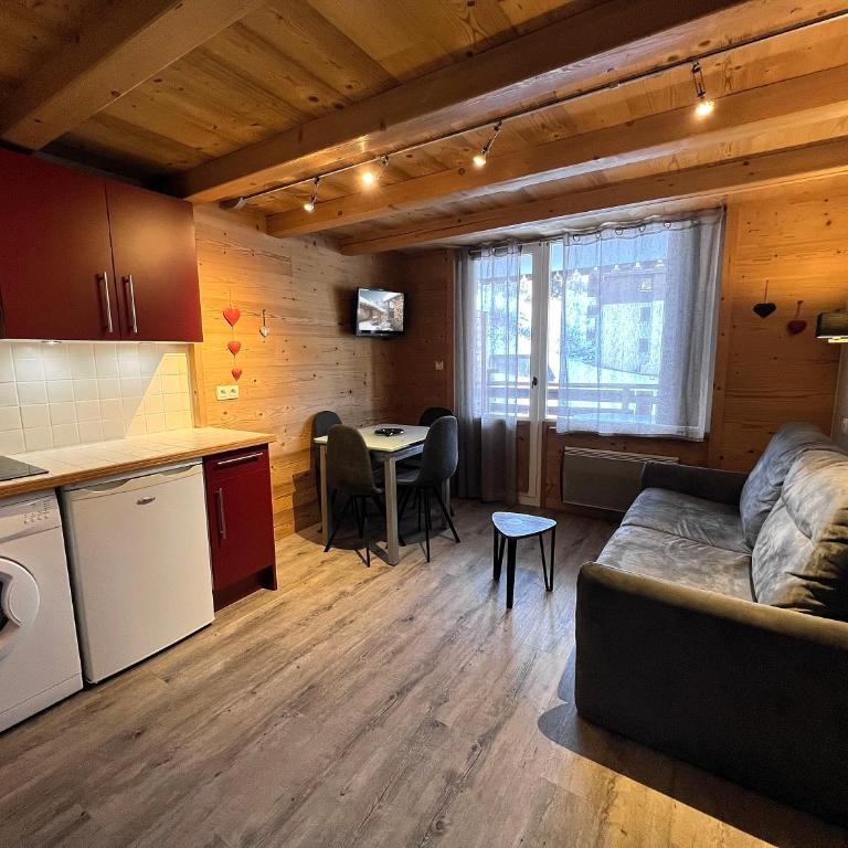 Parnasse 2-203 - Bel appartement sur les pistes de ski et dans le village, au calme - Estudio con balcón - 4