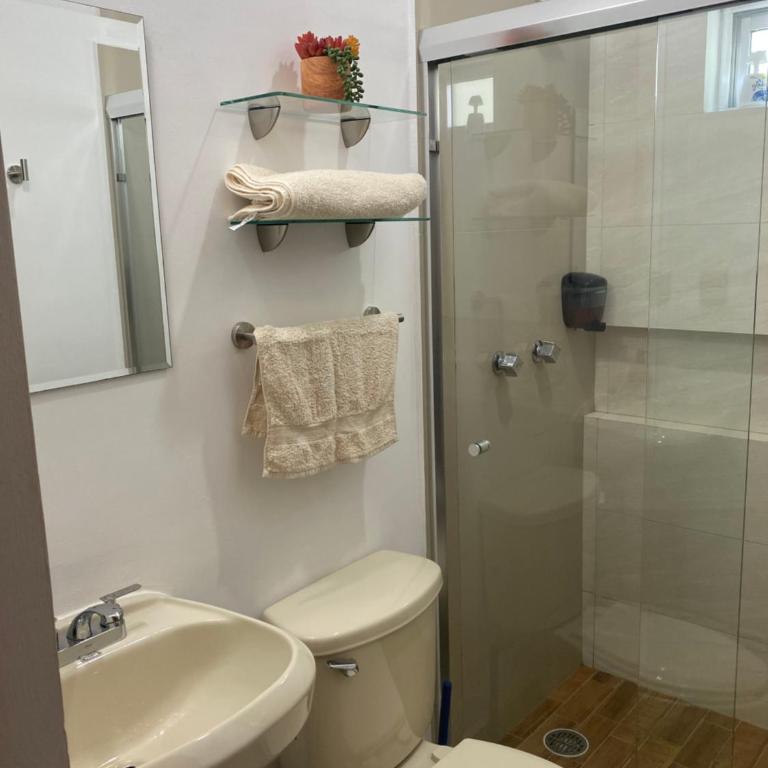 Departamento nuevo con excelente ubicación! - Two-Bedroom Apartment - 16