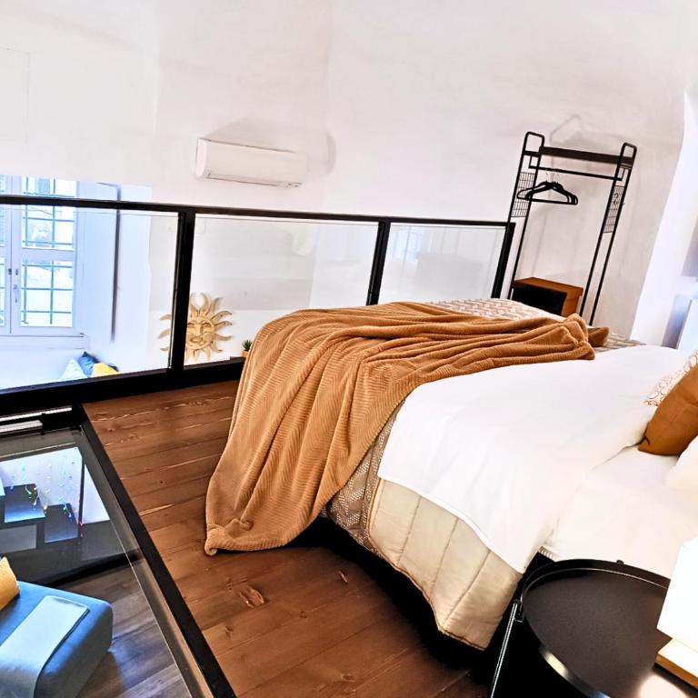 Loft Centro Storico Accesso Senza Scale "Carvajal Rooms " Due Passi dal Duomo, Netflix Incluso - Appartamento con 1 Camera da Letto - 9