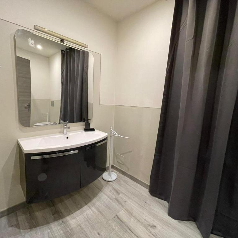 Rent room Iacopo - Camera Matrimoniale con Bagno Privato - 16