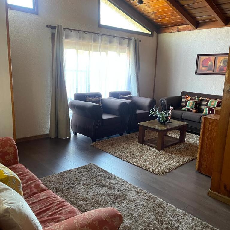 Acogedora casa céntrica en Panguipulli - Casa de 3 dormitorios - 1