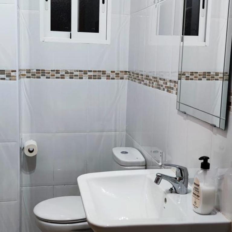 Málaga playa,centro ,bus y metro - Apartamento - 26