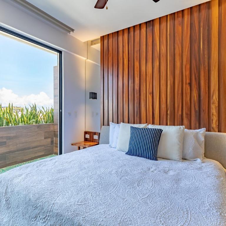 Bahay Condos steps from the beach and 5th ave - Estudio con balcón - 17