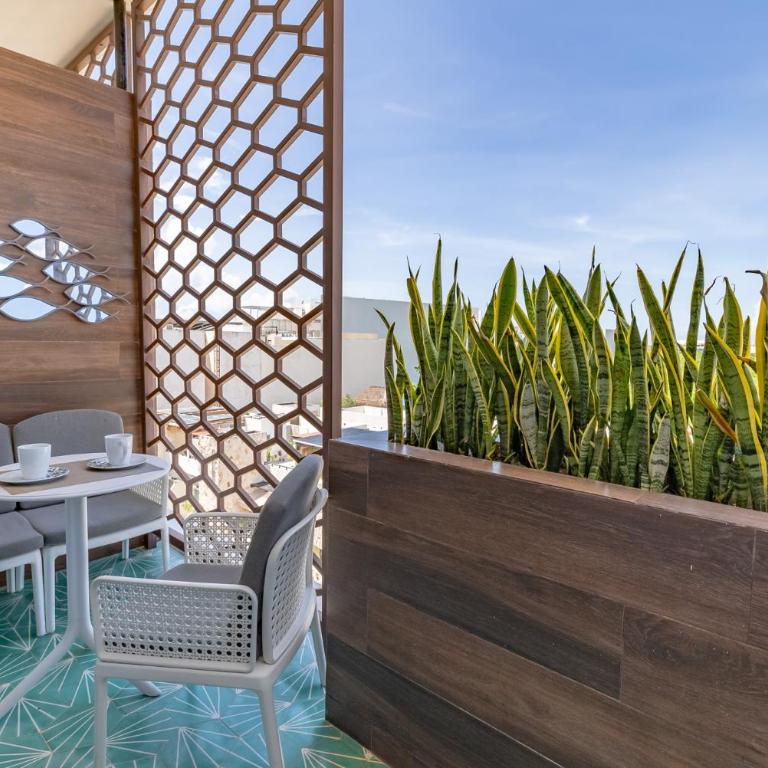 Bahay Condos steps from the beach and 5th ave - Estudio con balcón - 15