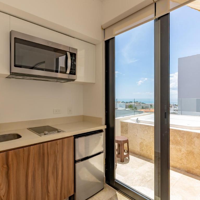 Bahay Condos steps from the beach and 5th ave - Apartamento Ático - 13