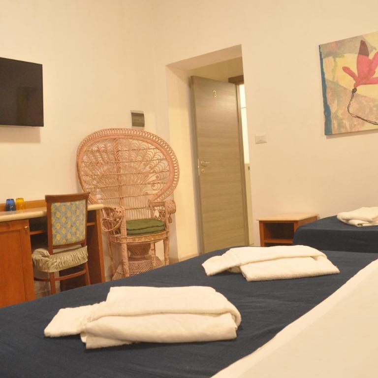 Napoleone Luxury Home roma - Quadruple Room with Bathroom - 27