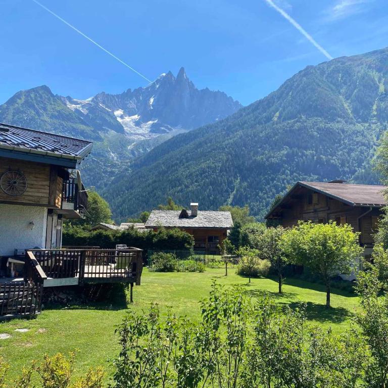 Demi-chalet confortable à Chamonix avec WiFi et parking, 6 pers. - FR-1-343-228 - Apartamento - 2