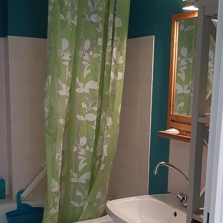 Appartement T3 idéal, proche plage et centre, parking, balcon - FR-1-319-491 - Appartement - 2