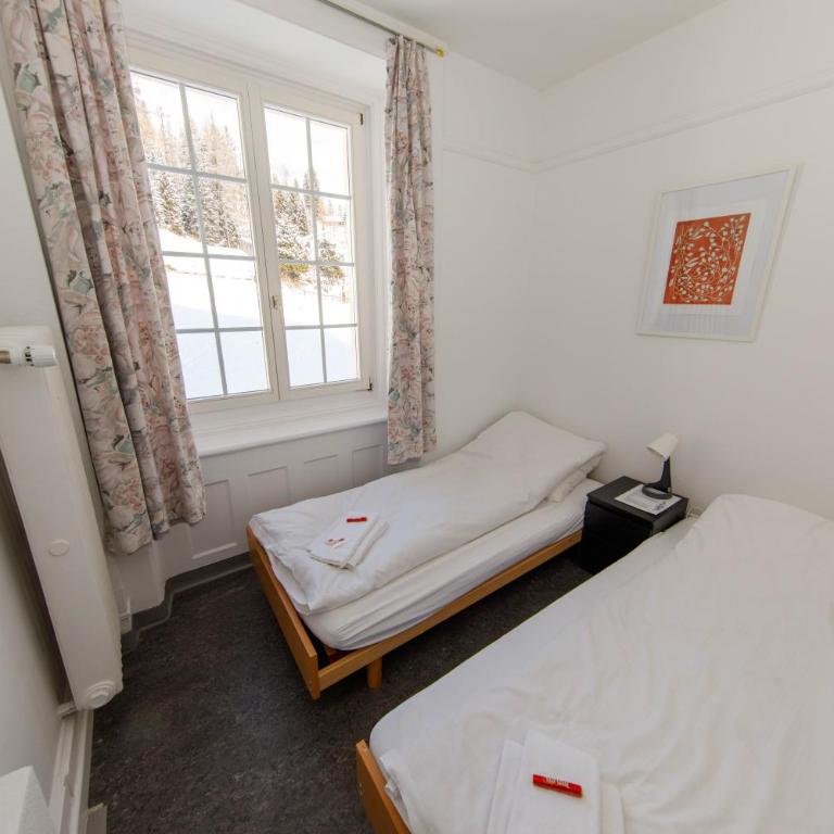 Zentrum Haus Davos - Doppelzimmer mit eigenem Bad - 8