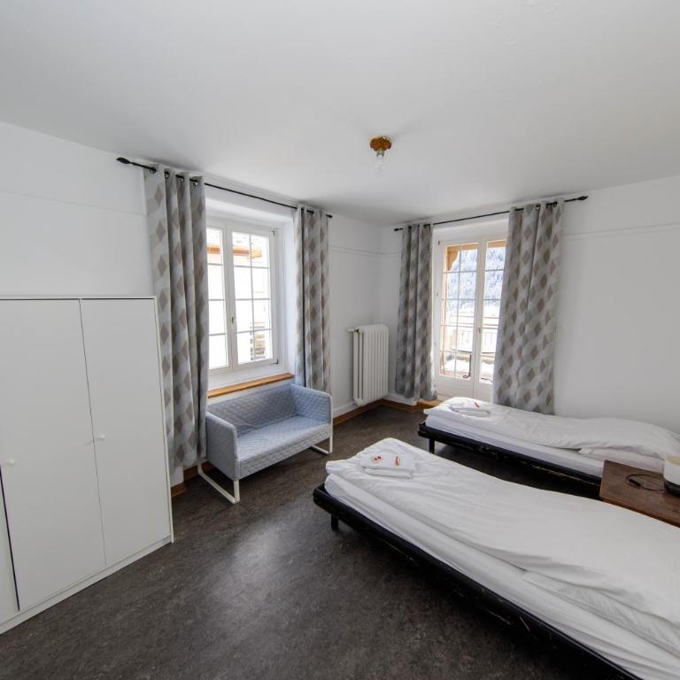 Zentrum Haus Davos - Doppelzimmer mit Gemeinschaftsbad - 17