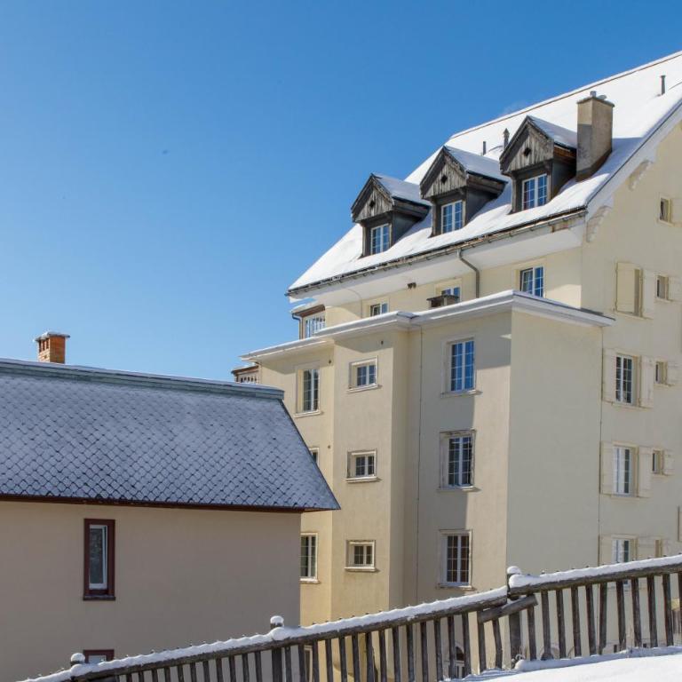 Villa Zentrum Haus Davos - Deluxe Doppelzimmer mit Balkon - 5