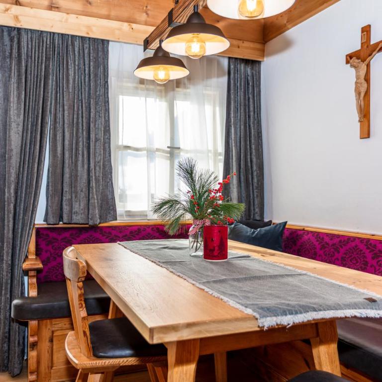Appartement & Ferienwohnung am Baby & Kinderbauerhof Stefflhof - Apartment mit 2 Schlafzimmern und Bergblick - 3