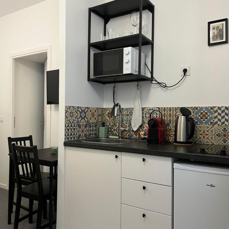 VILLA VLAS - Chambre d'Hôte - Limoges - Chambre Double avec Salle de Bains Privative - 5