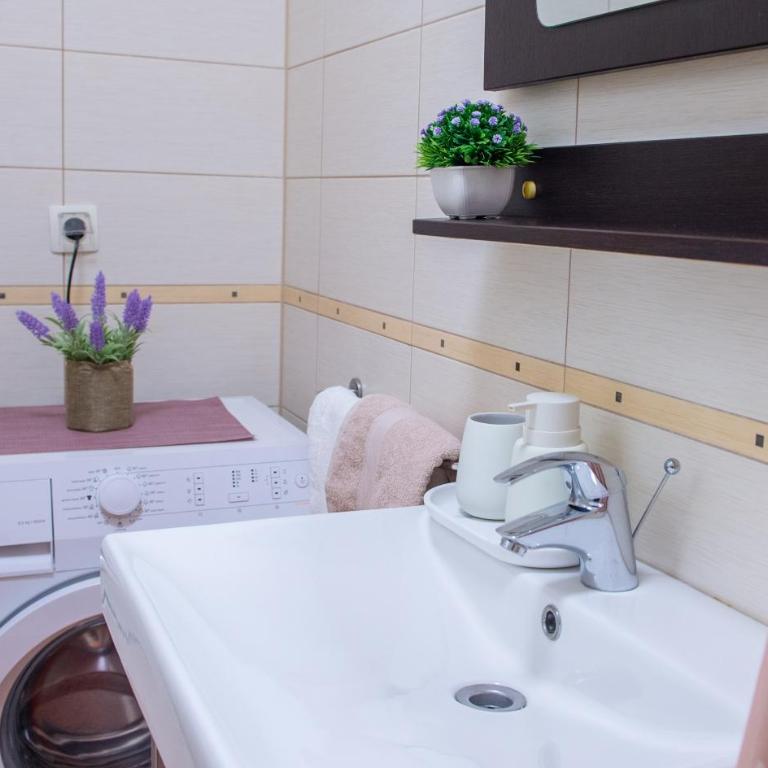 Comfortable Apartment In Mostar - Two-Bedroom Apartment - 42