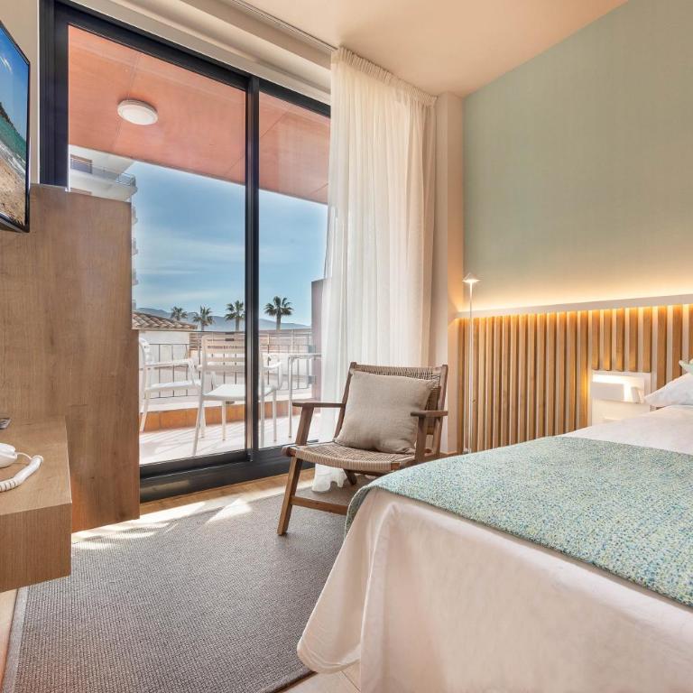 Hotel Montecarlo Spa & Wellness - Habitación Doble Premium con vistas laterales al mar y acceso al spa - 1 o 2 camas - 6