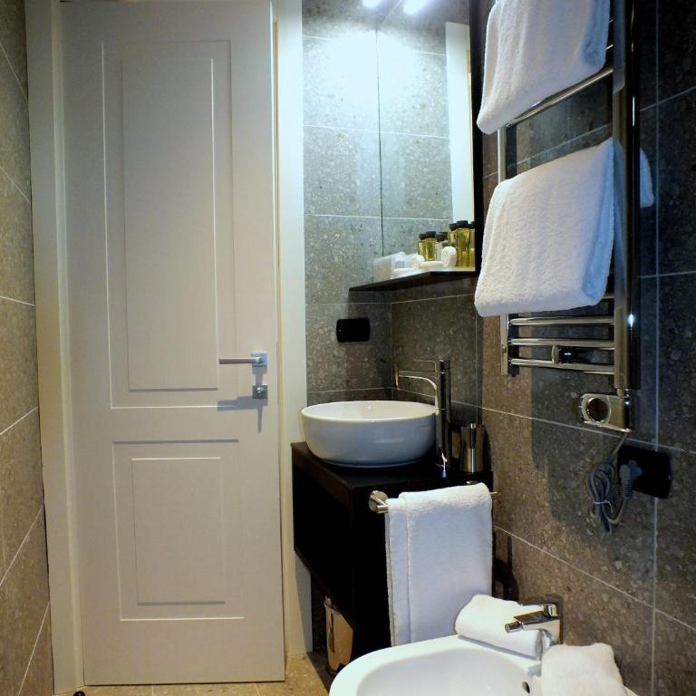 BB Hotels Smarthotel Derose - Small Double Room - 7